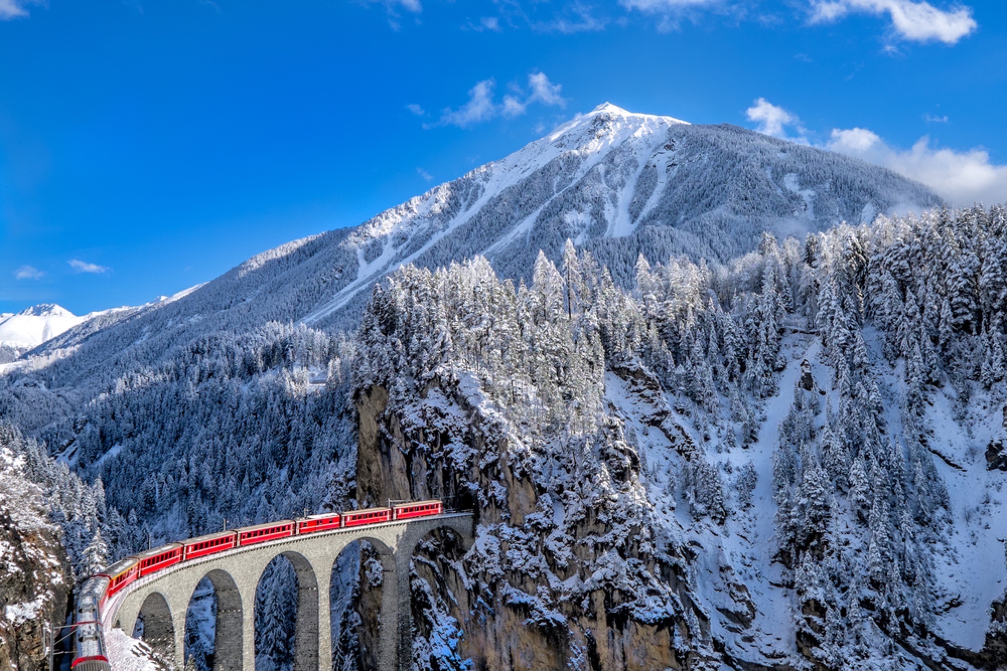 glacier express train switzerland