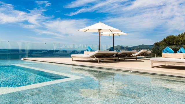23. Radio ME Ibiza Rooftop Bar, ME Hotel || Ibiza 