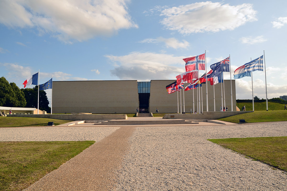 caen memorial outside